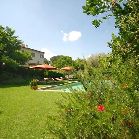 Sleeps 11 Pool Wifi ויטרבו