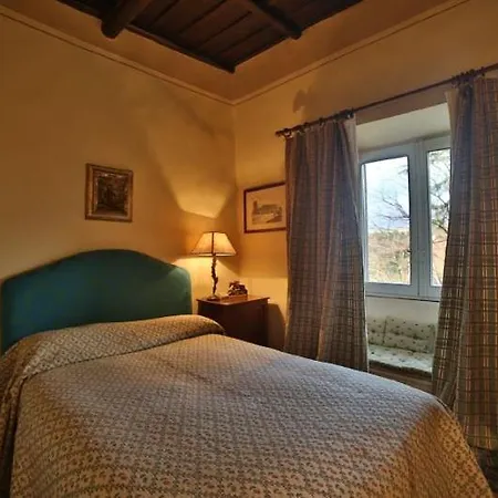 Sleeps 11 Pool Wifi ויטרבו